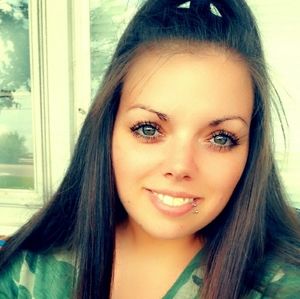 Meet your Posher, Brittney